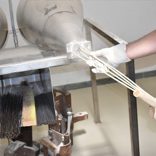 Fabrication d'une cravache, ESAT Les micocouliers