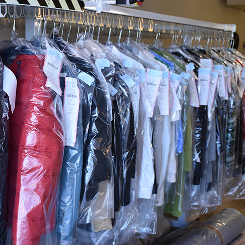 Anorak, manteau, vestes, blousons, costumes, pressing Argelès-sur-Mer